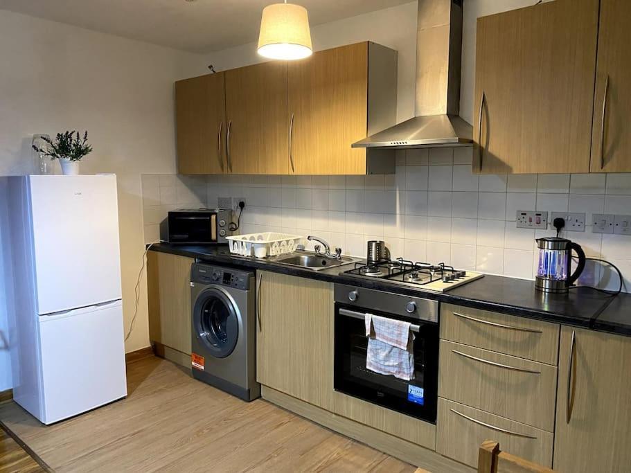 Apartamento Perfect For Families And Friends - 2 Bedroom In - Peckham *