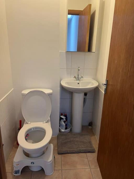 Perfect For Families And Friends - 2 Bedroom In - Peckham Londres