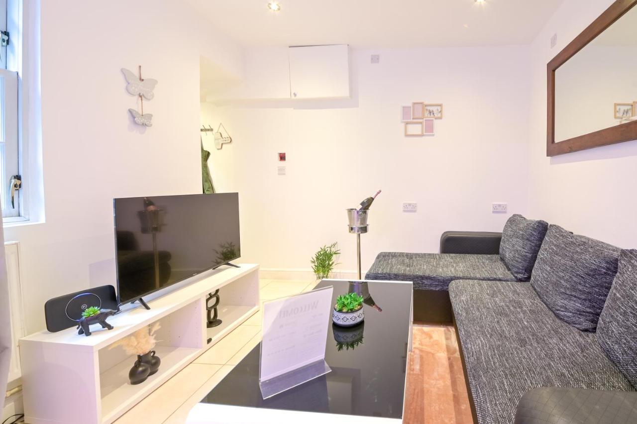 10 Min Walk Oxford St - Hyde Park * London