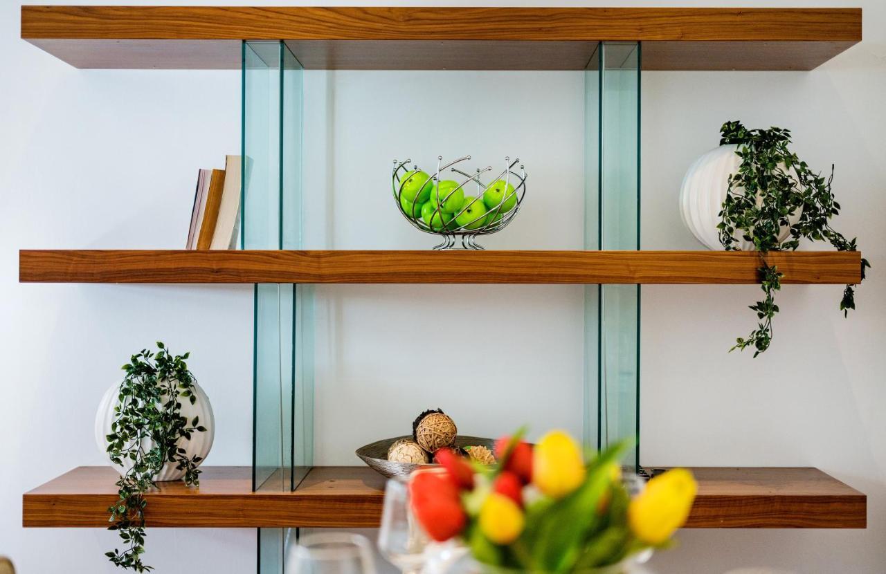 Modernized South Kensington Apartment