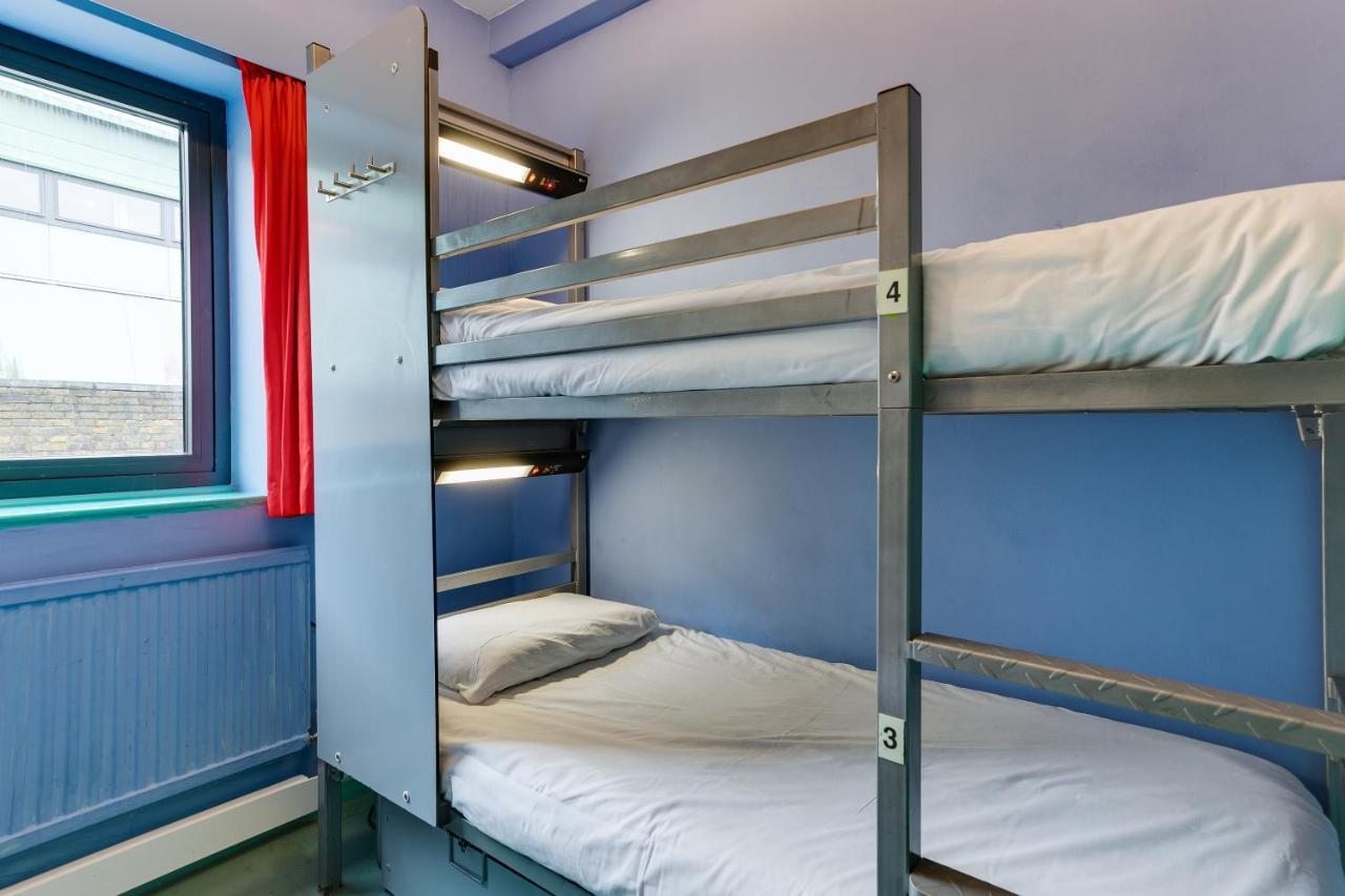 Clink261 Hostel *