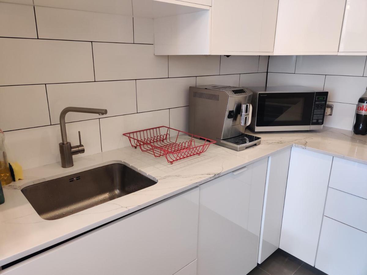 1 Bed Flat Near Little Venice And Paddington Apartment London