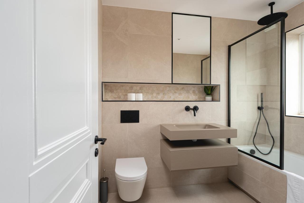 Apartment Skyvillion - Cozy Large 4 & 1 Bed In Enfield, Mins To Tube Station, Free Wi-fi London