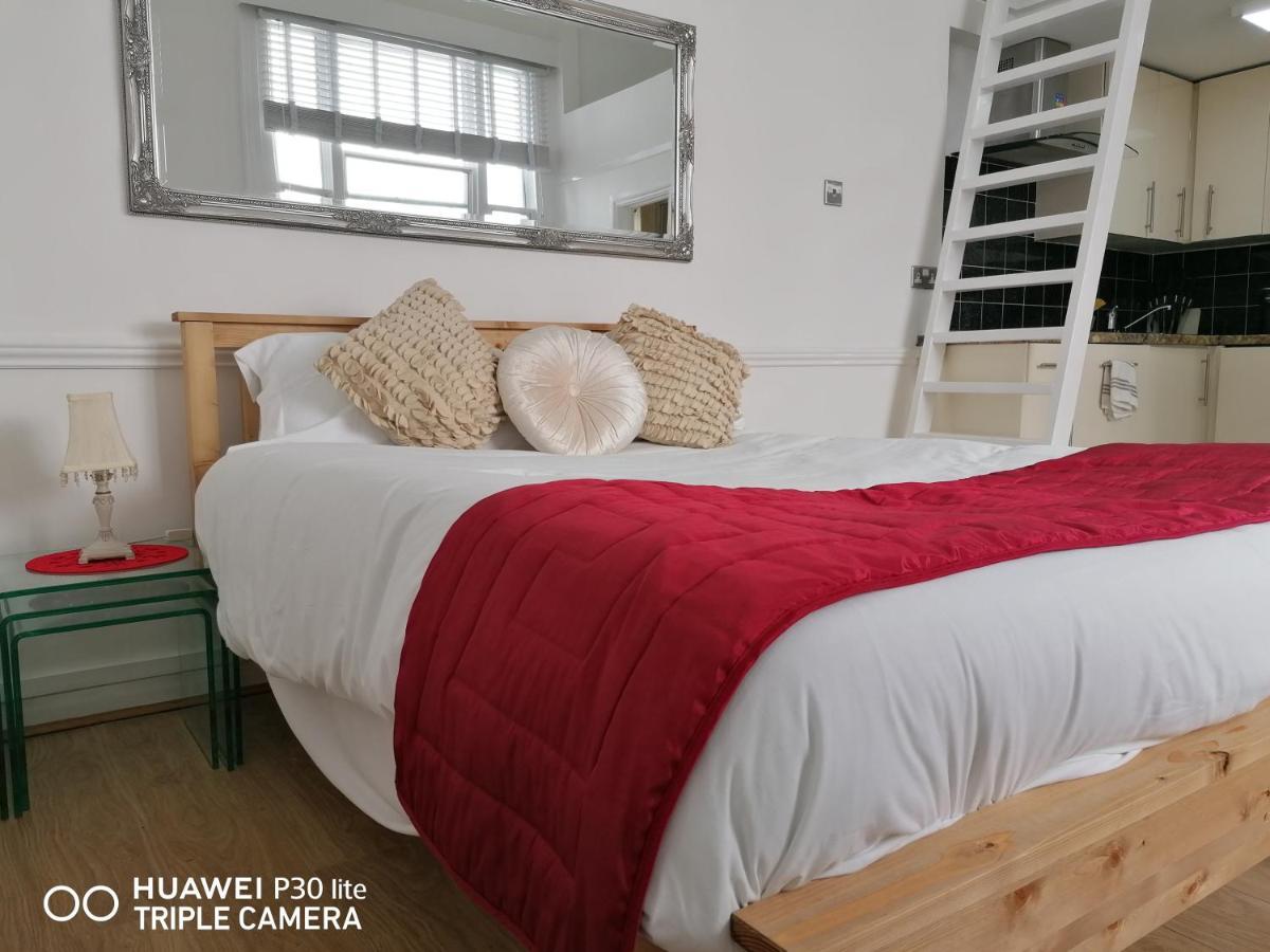 Westbourne Terrace * London