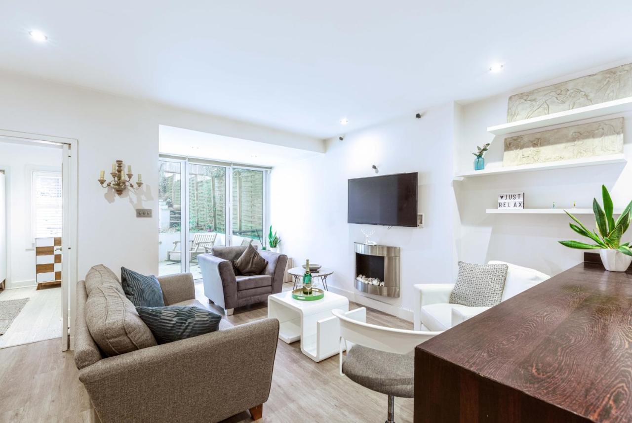 Kensington Garden Flat * London