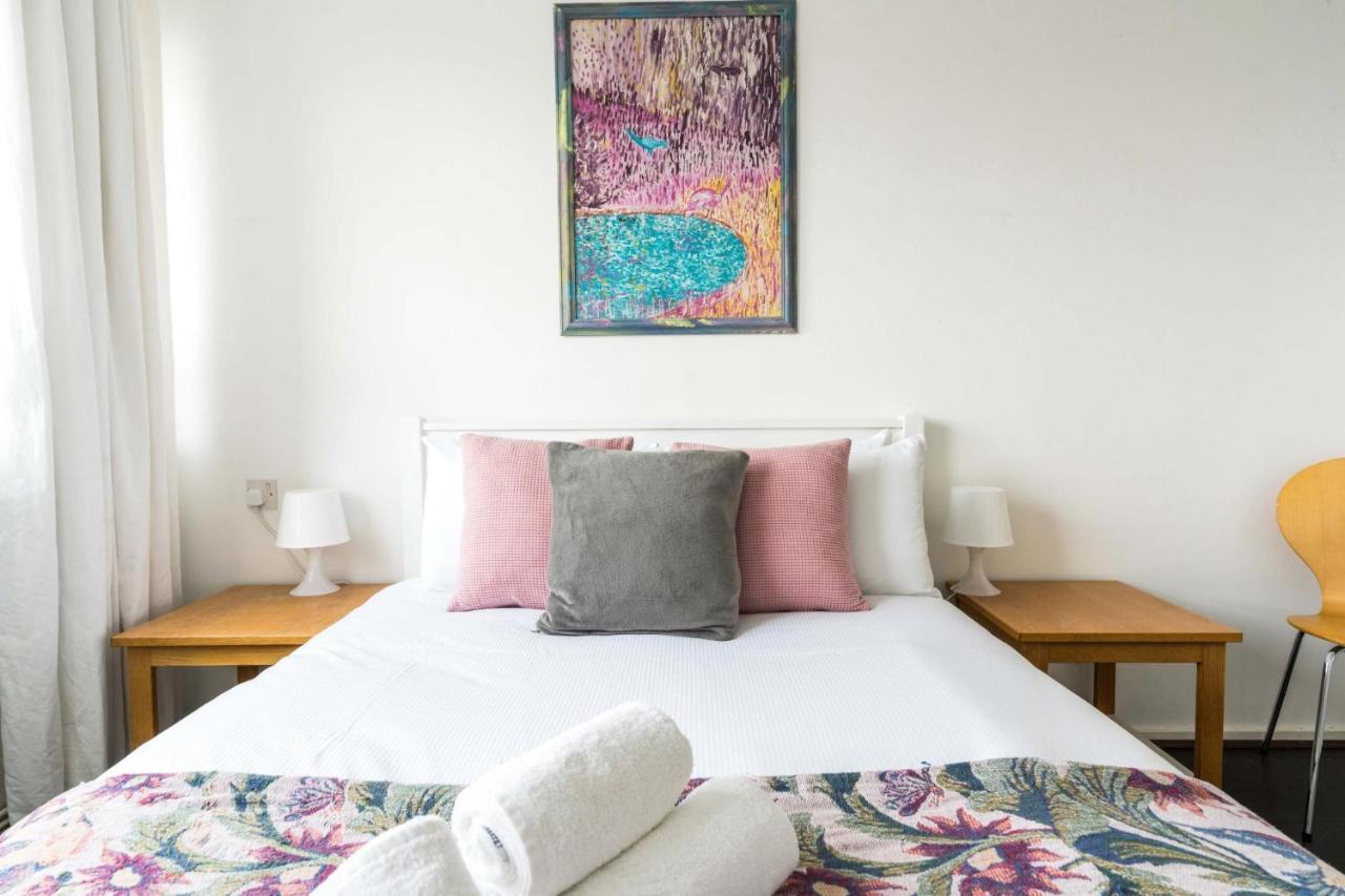 Apartment A Skyhigh For 2 In Vauxhall London