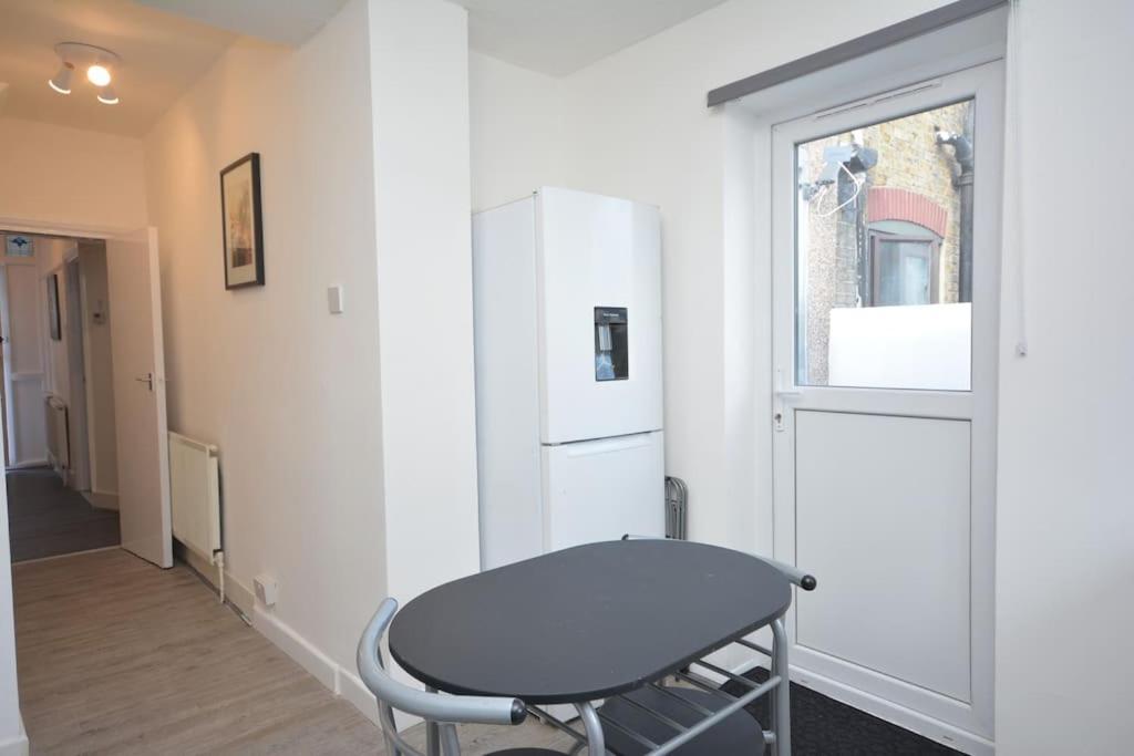 Holiday home 4 Bedroom House In East *