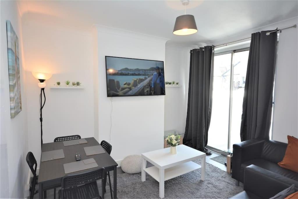 4 Bedroom House In East *