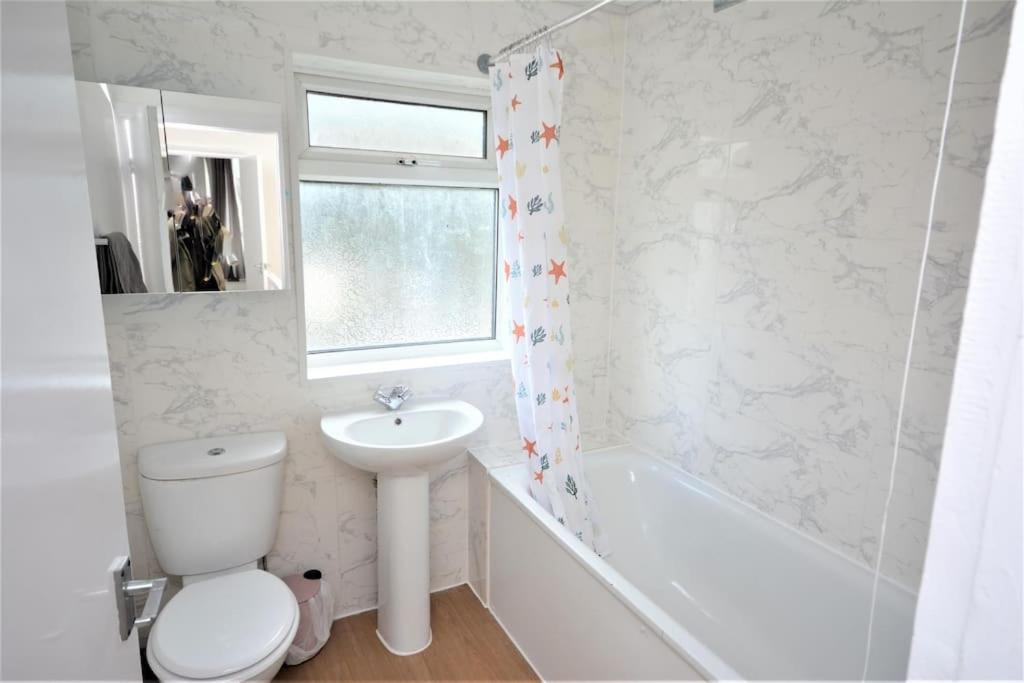 4 Bedroom House In East London