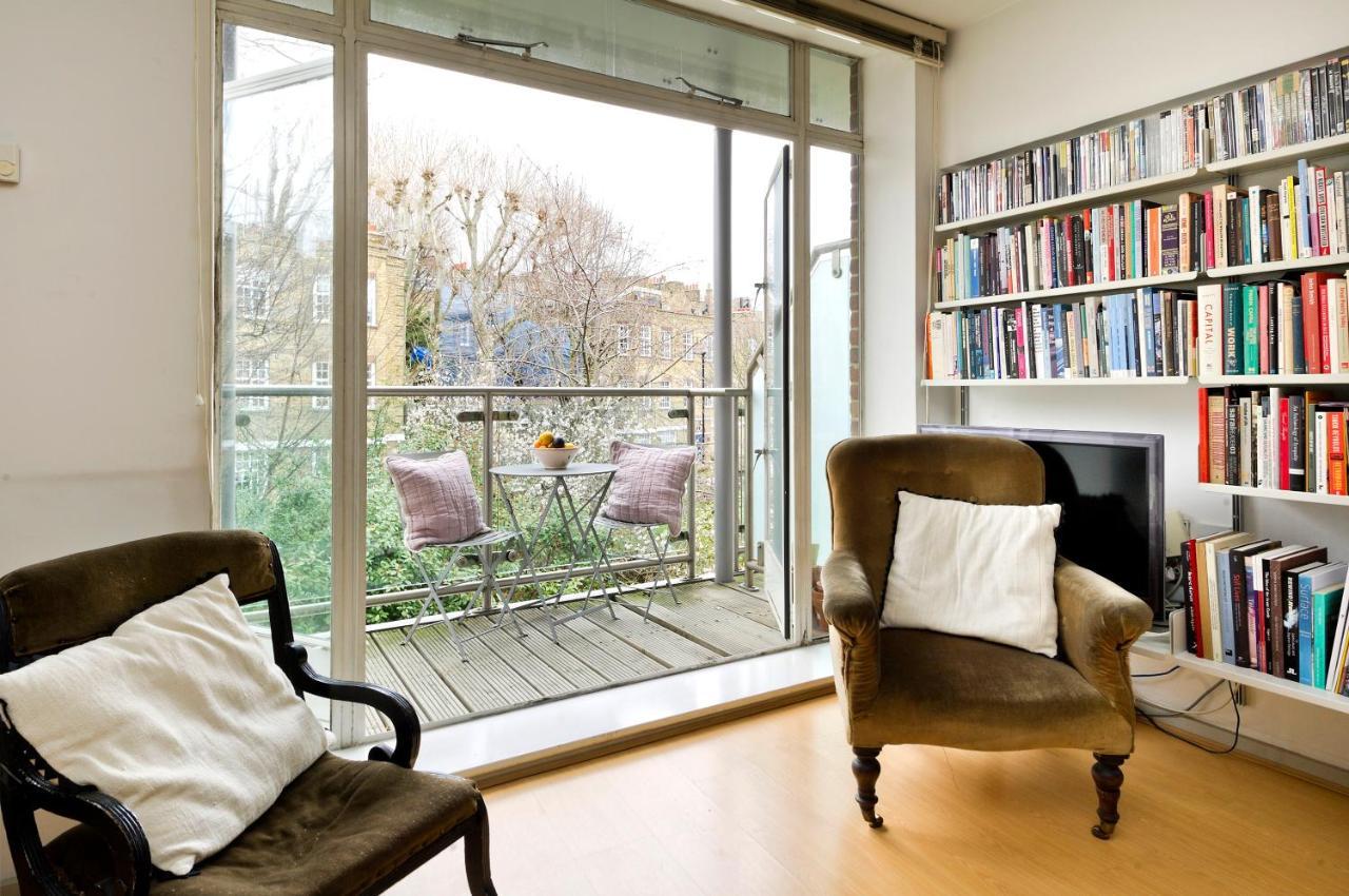 Large One Bedroom Flat With Balcony Close To The By Underthedoormat Apartment *
