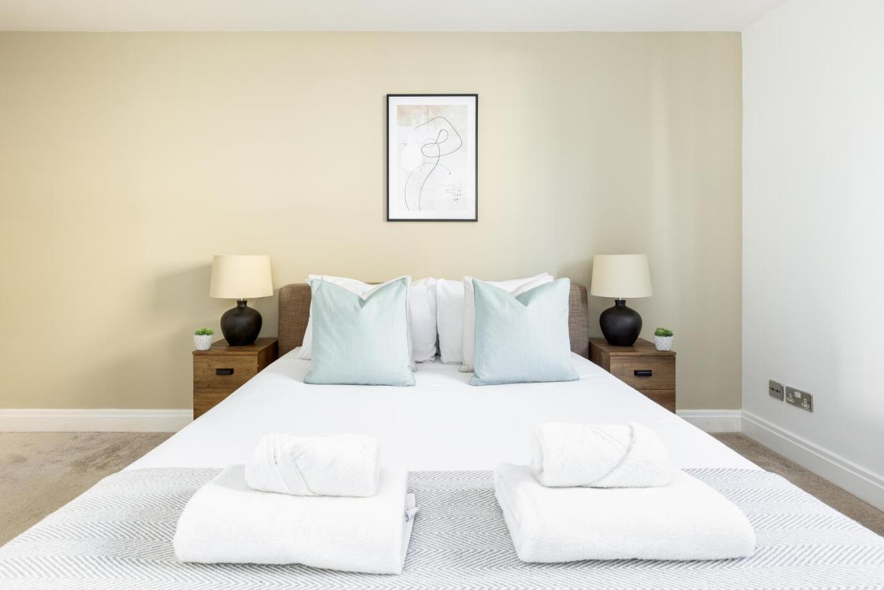 The Wandsworth Collection Apartment *