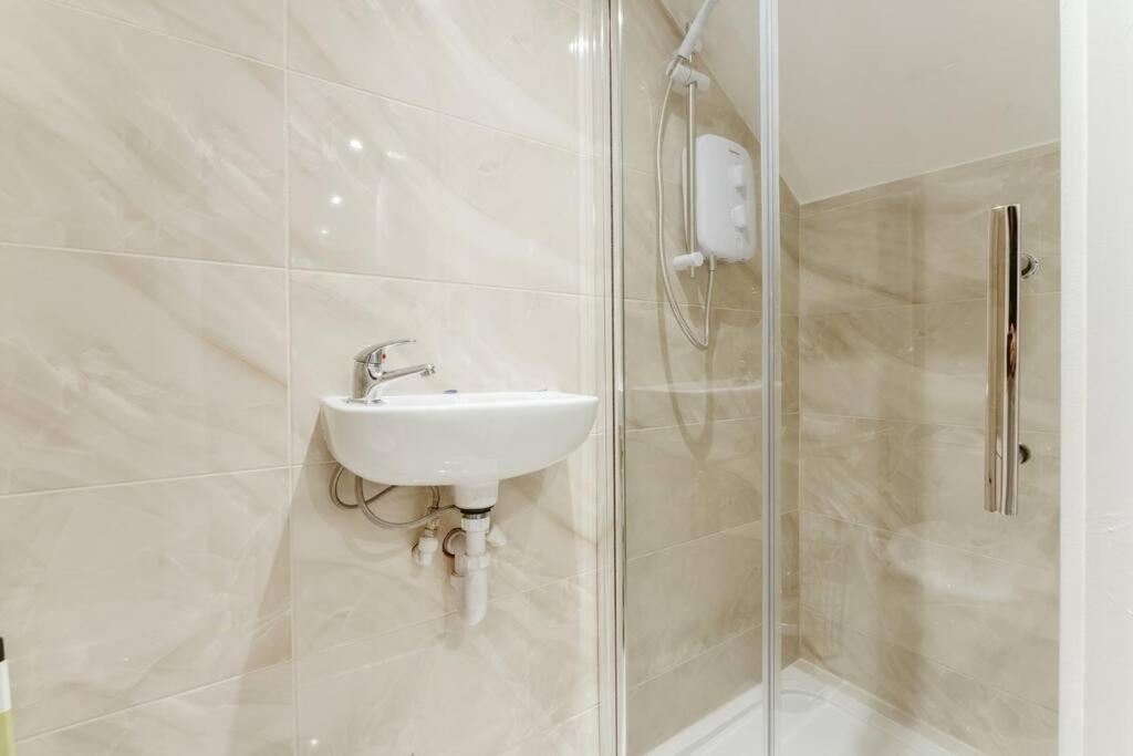 Apartment Charming Kitchenette - Your Ideal In The Heart Of The London