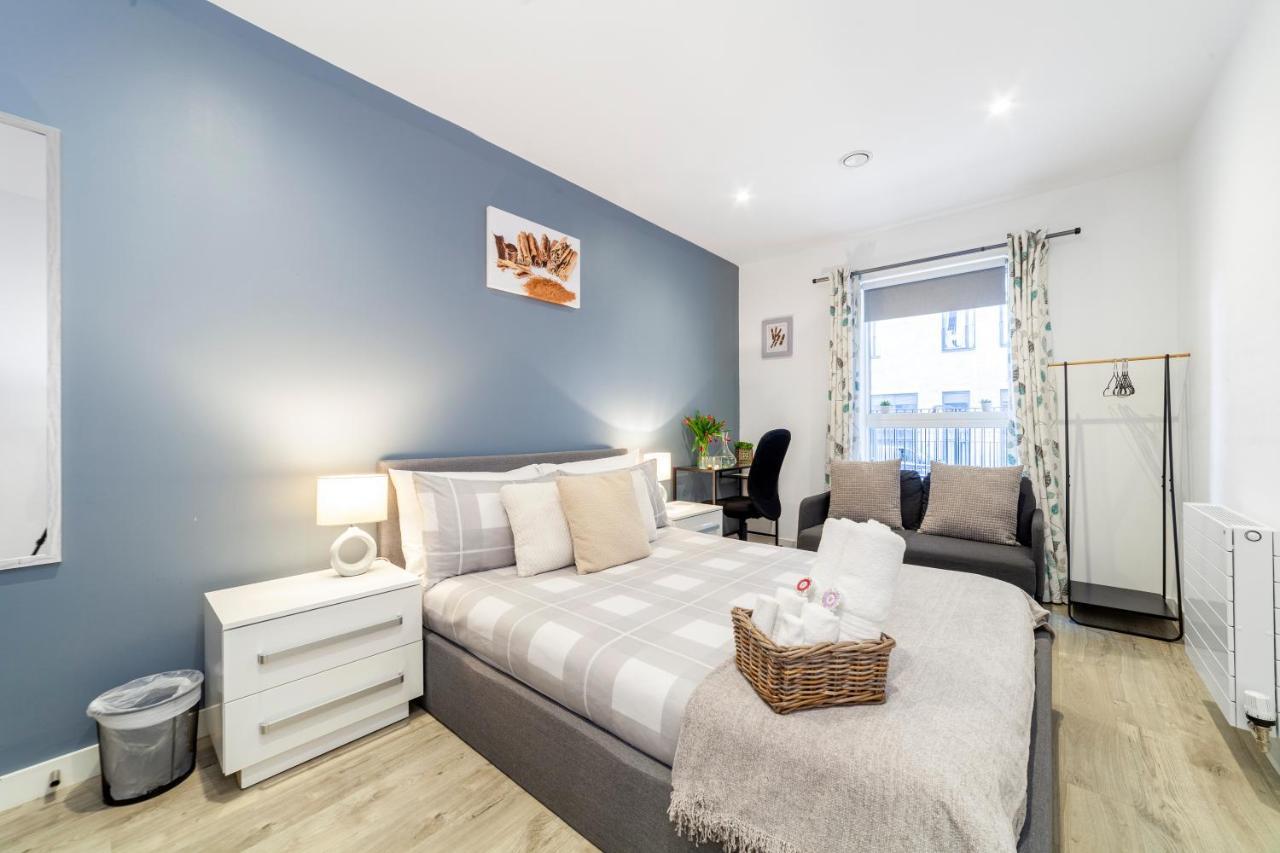 Private Double Bd With Optional Balcony, 15 Mins To Cc *