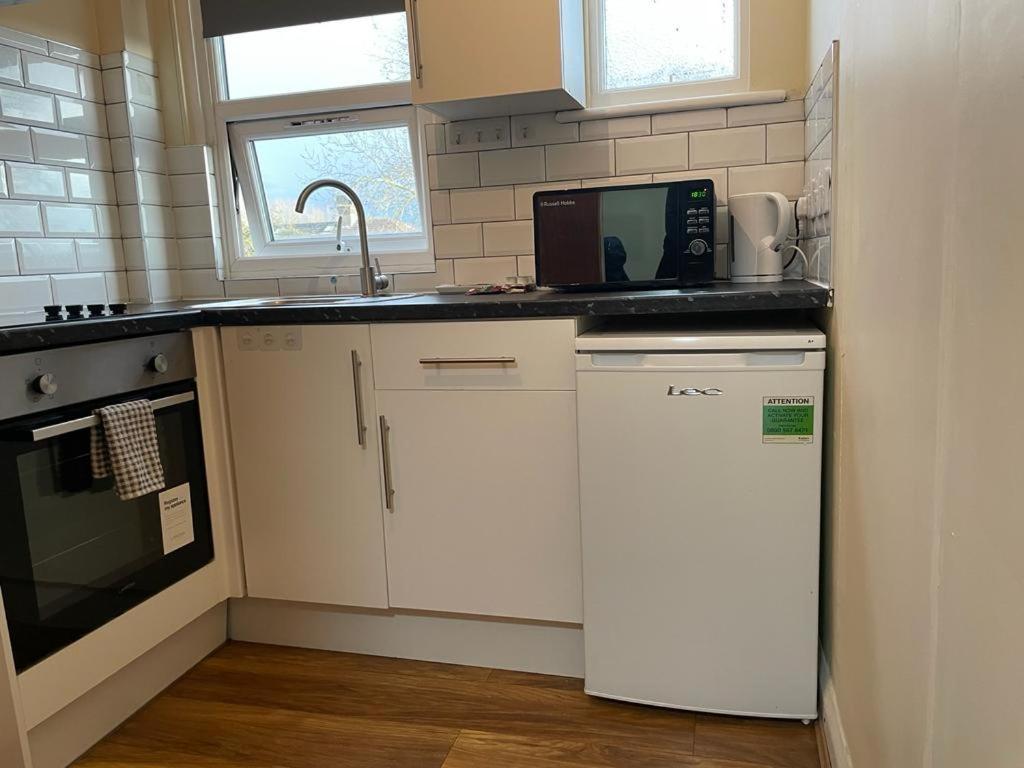 Anazing Studios 2 - North East London - Chingford Apartamento