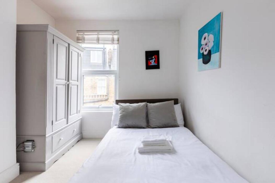 Smart Townhouse Guest house London