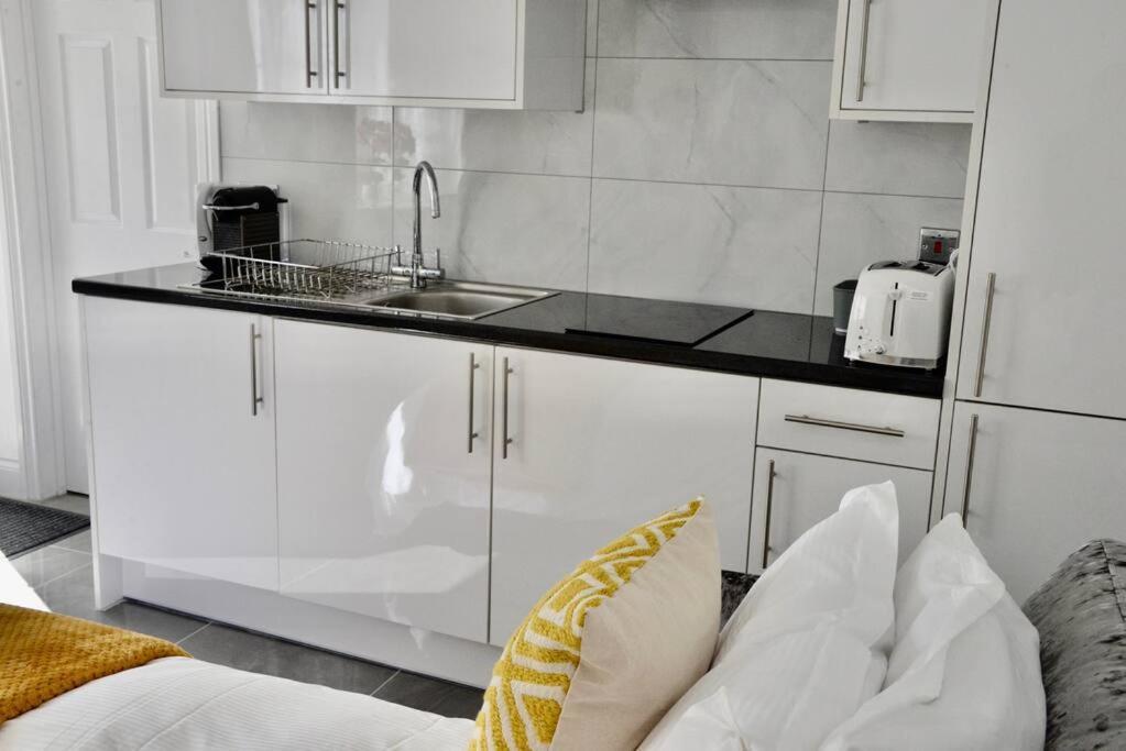 The White House Retreat Apartment *