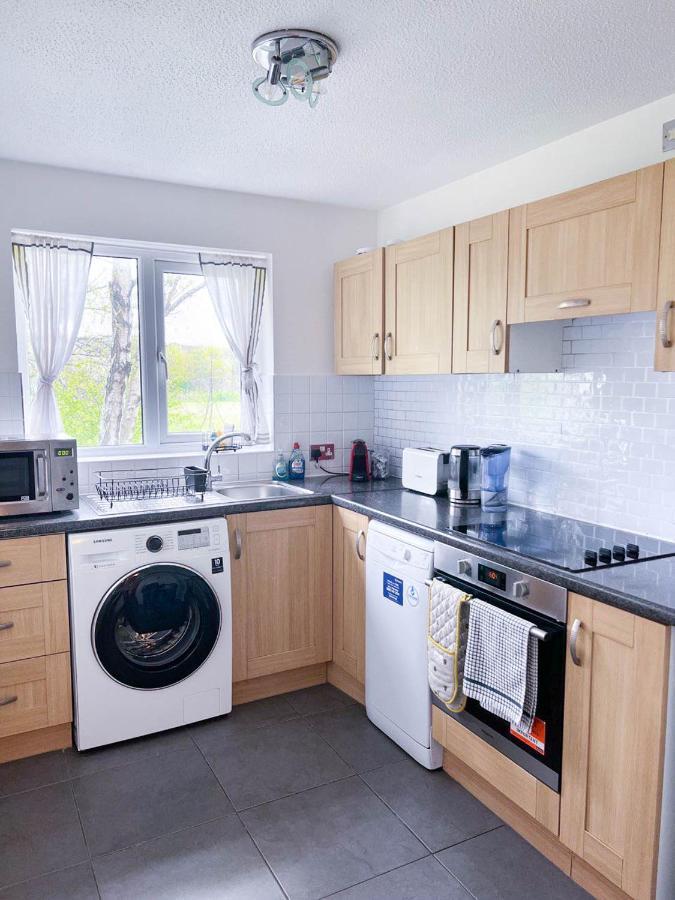 Comfort: 2-bedroom Flat With Parking And Transport Links Apartment London
