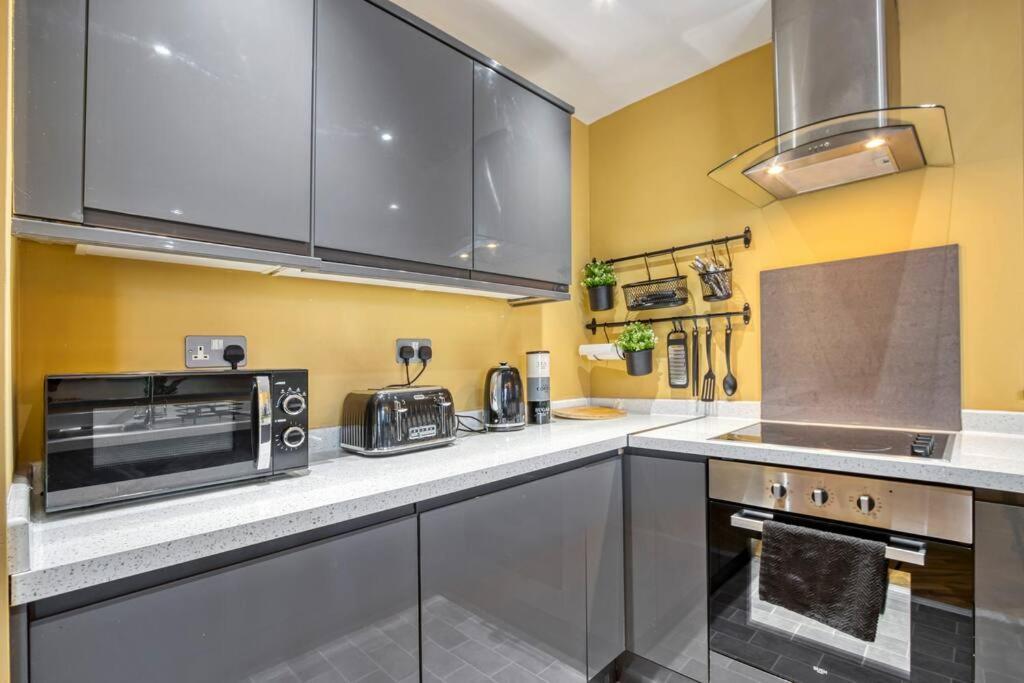 Apartamento 2 Bed Docklands Apt- 02 & Excel Londres