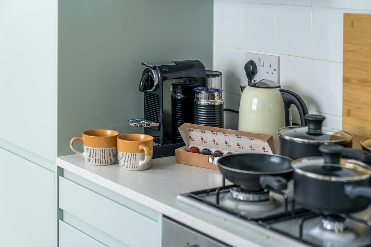 Bright West Hampstead Retreat Londres