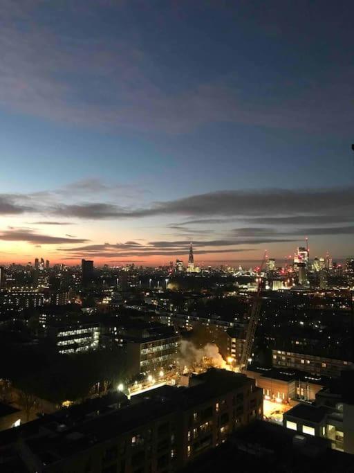 Riverview Amazing 2bed 2bath Apt Wparking Sleeps 6 Comfortably * London