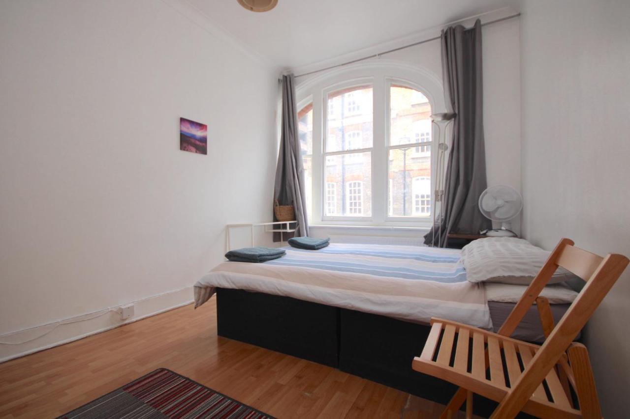 Great Flat Located In Trendy Soho London