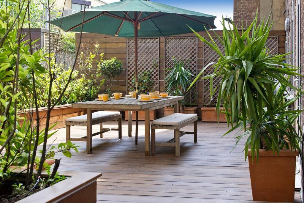Huge Hyde Park Of Ca. 300 Sqm London