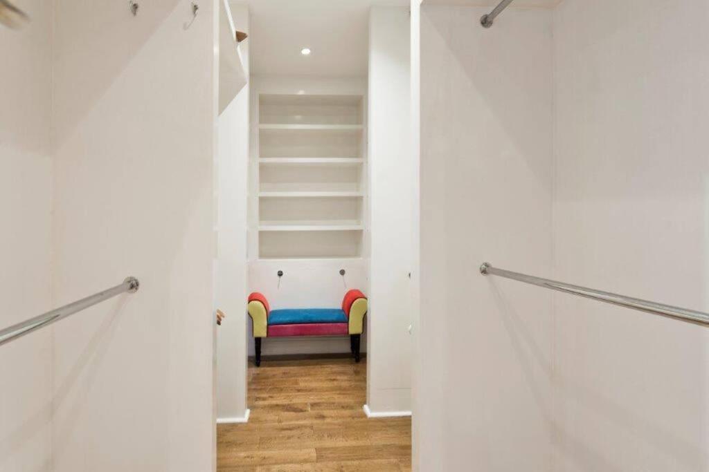 Apartment Huge Hyde Park Of Ca. 300 Sqm London