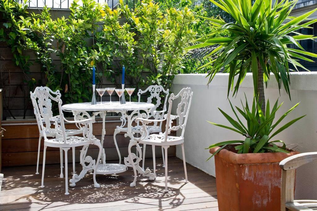 Huge Hyde Park Of Ca. 300 Sqm Apartment
