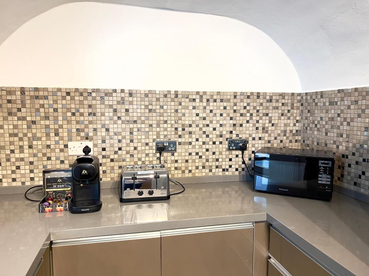 Apartment The Beverley - Victoria London