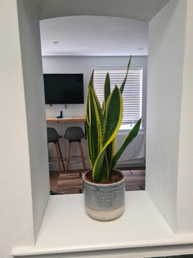 1 Bed From Apartment