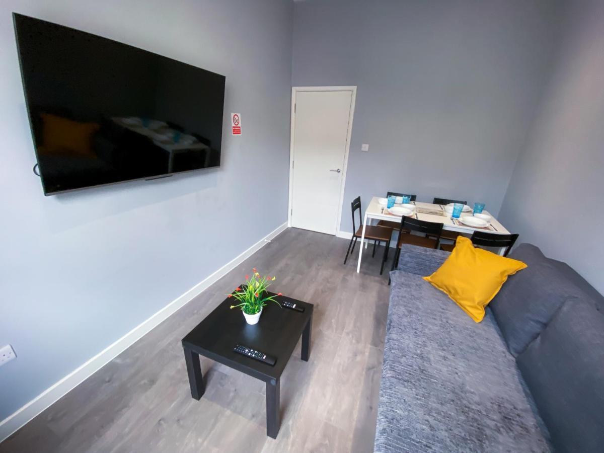 Stylish 1 Bedroom Flat In Wood Apartment London