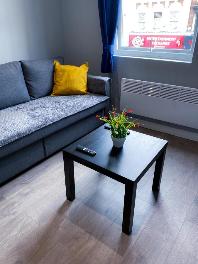 Apartment Stylish 1 Bedroom Flat In Wood *