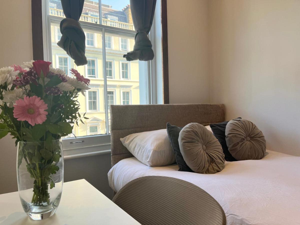 Kensington Luxury Apartment *
