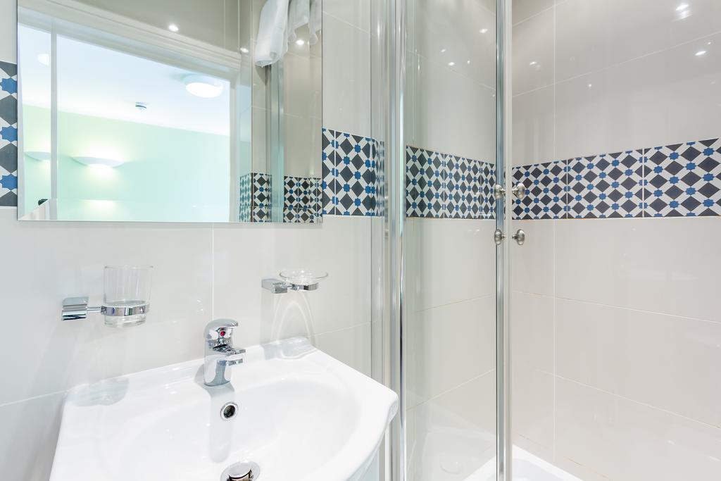 Hotel Gower House 3*