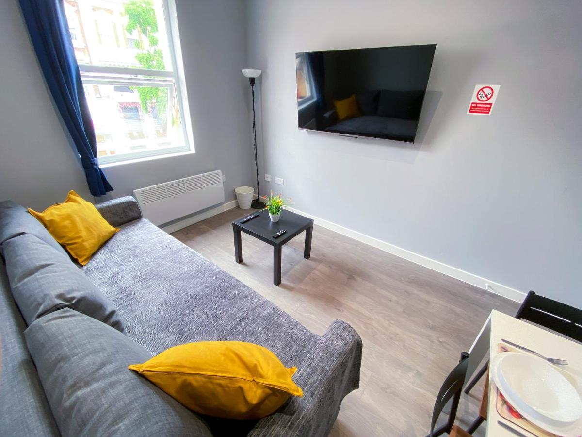 Apartment Stylish 1 Bedroom Flat In Wood London
