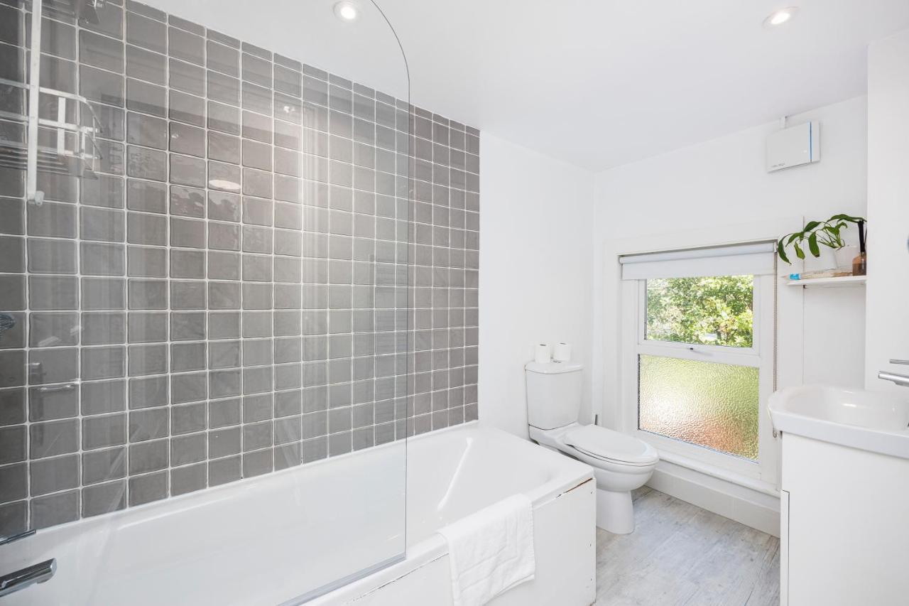 Welcomestay Colliers Wood Two Bed - Away From Apartment London