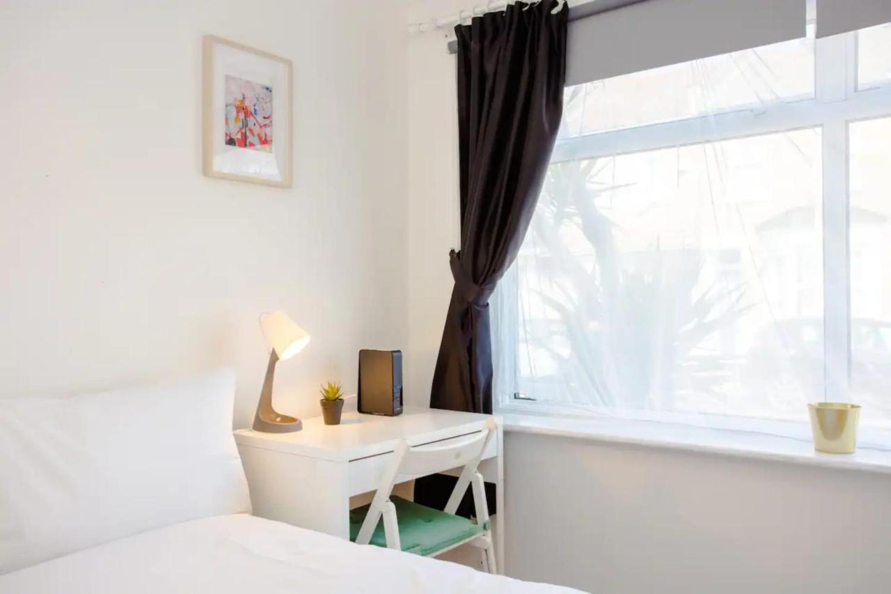 Casa de férias Stylish 4bd House With Private Garden - Stratford *