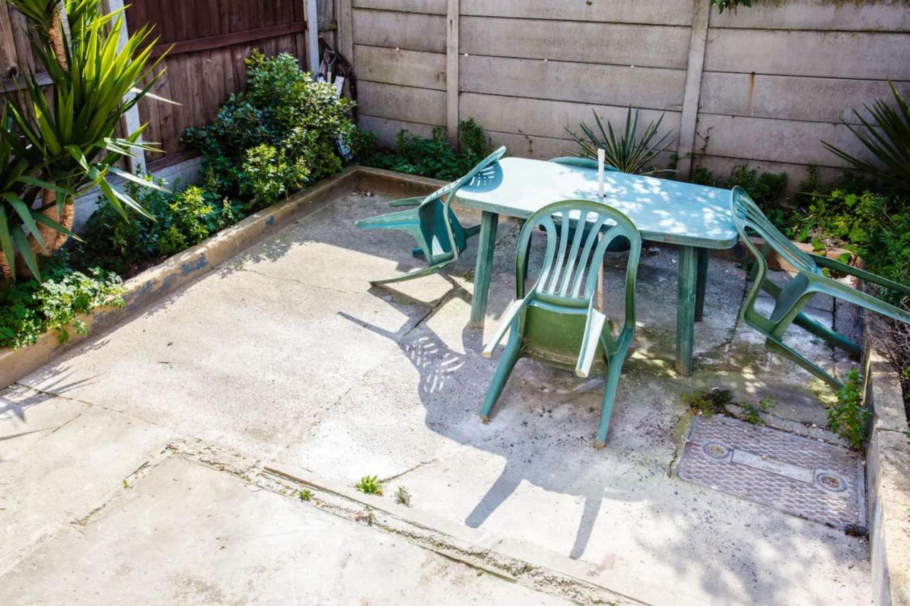 Casa de férias Stylish 4bd House With Private Garden - Stratford Londres