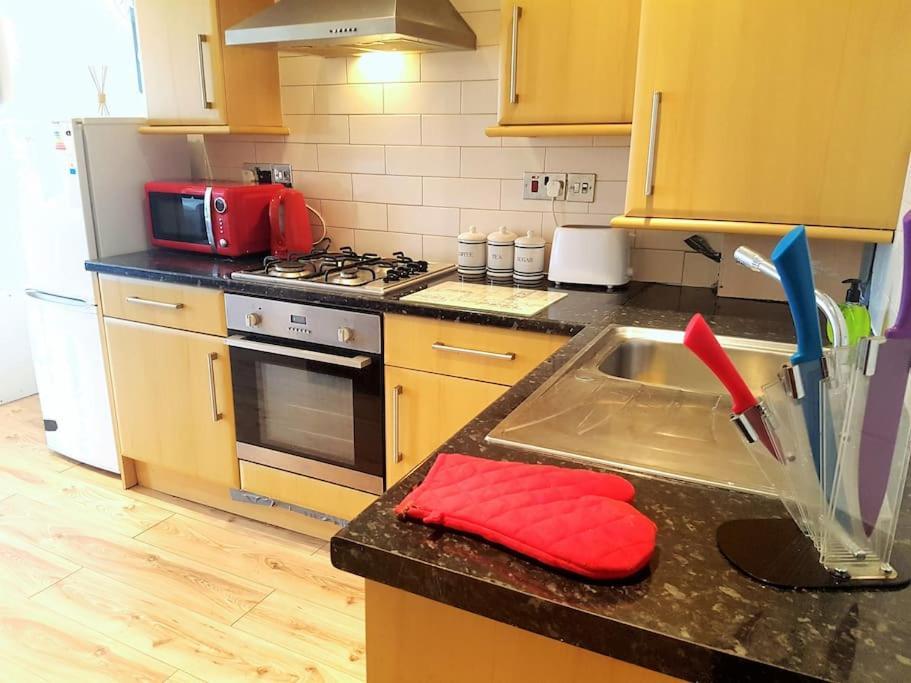 Apartment Comfortable Flat Near *