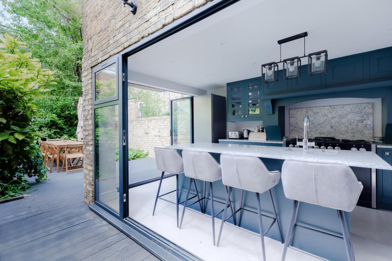 Apartment Central, Stylish And Spacious 4 Bedroom House 2,5 Bathrooms In Shepherd's Bush *