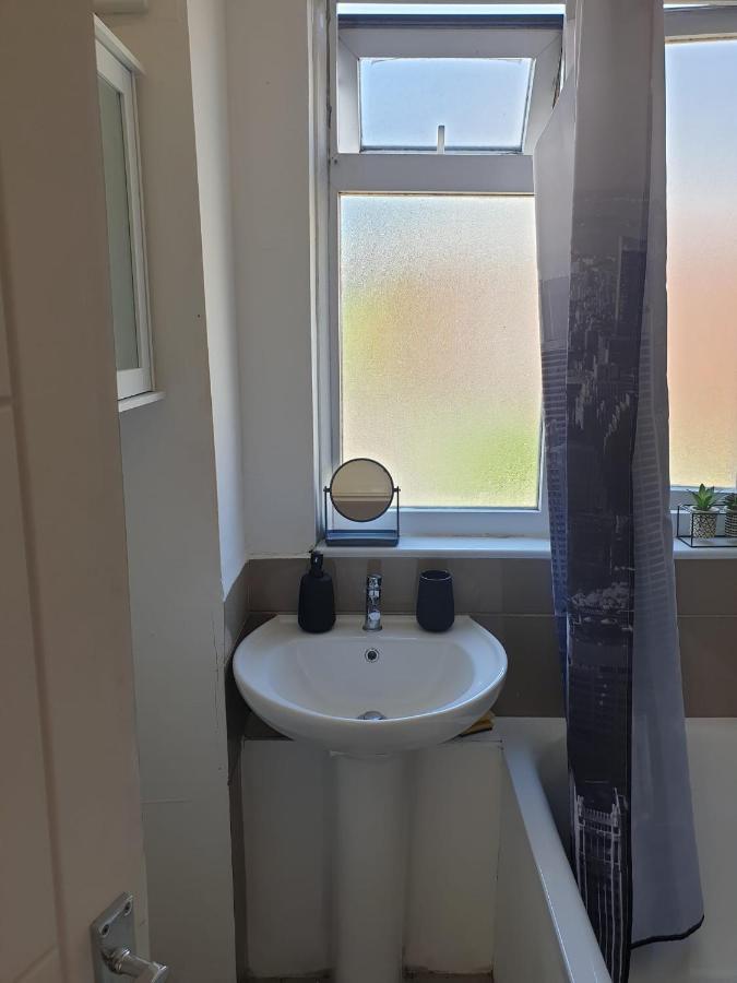 Apartment Stylish 4 Bedroom Flat