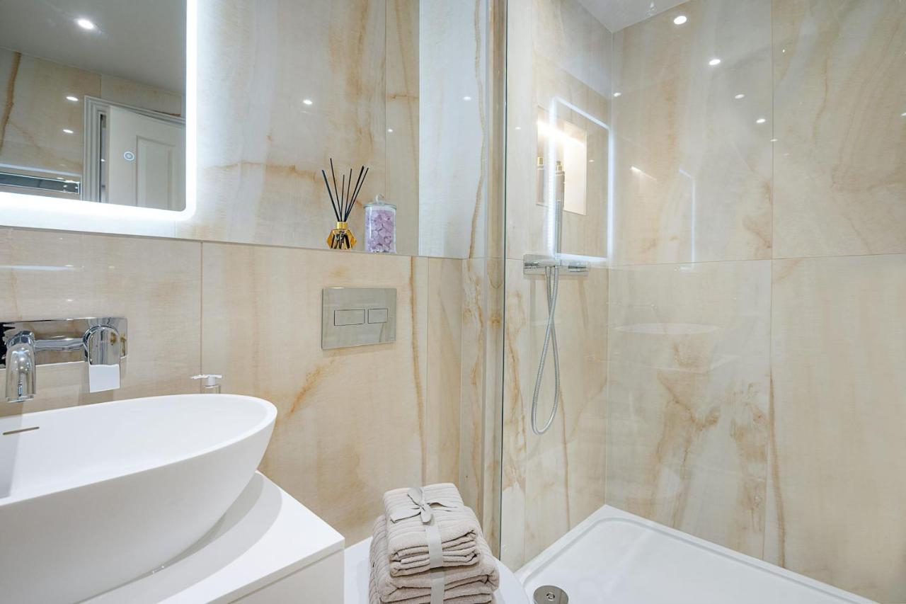 Marble Arch 5-hosted By Sweetstay London
