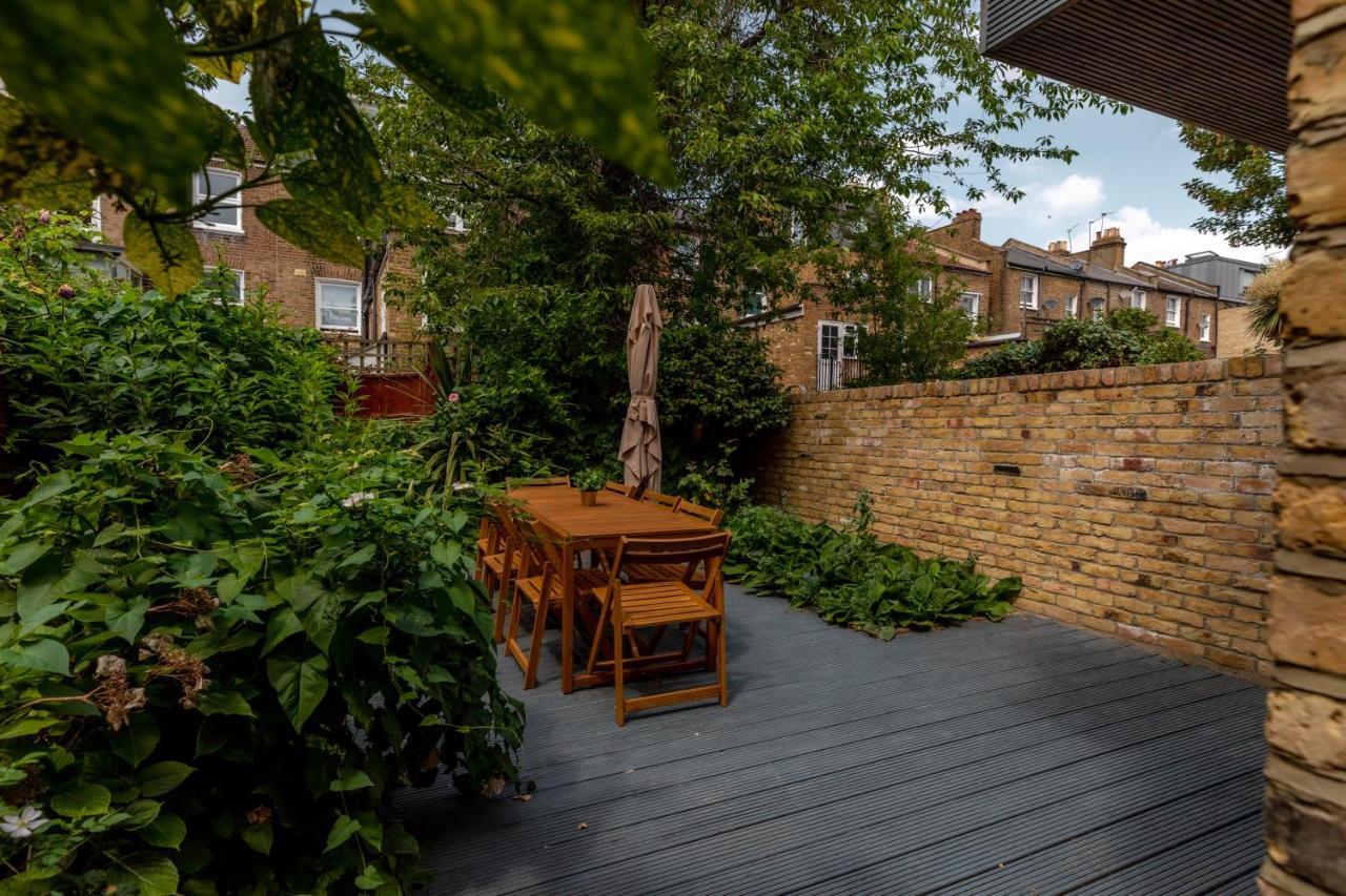 Apartment Central, Stylish And Spacious 4 Bedroom House 2,5 Bathrooms In Shepherd's Bush London