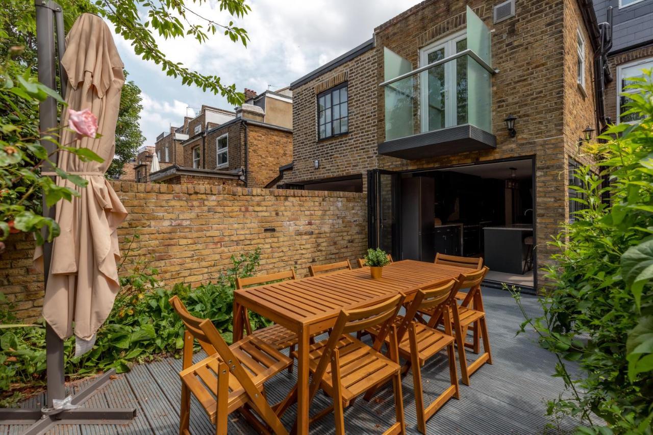 Central, Stylish And Spacious 4 Bedroom House 2,5 Bathrooms In Shepherd's Bush London