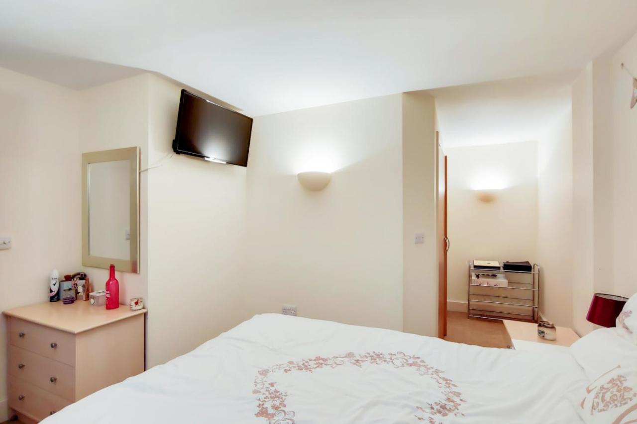 Apartment Spacious 2 Bed 2 Bath Kings Cross *