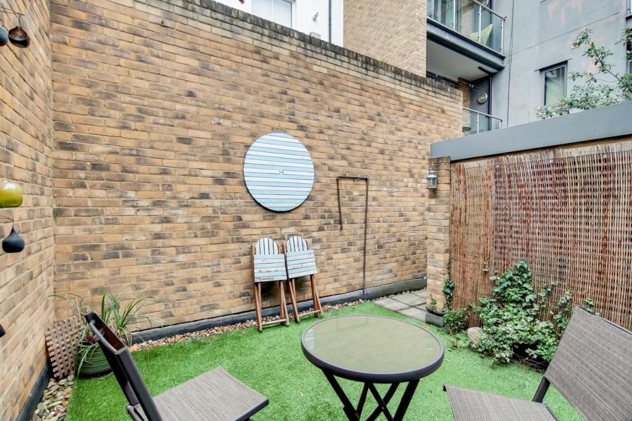 Spacious 2 Bed 2 Bath Kings Cross London