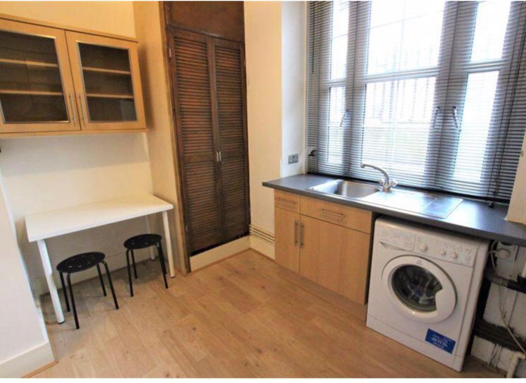 Apartment Tower Bridge! Immaculate One Bed London