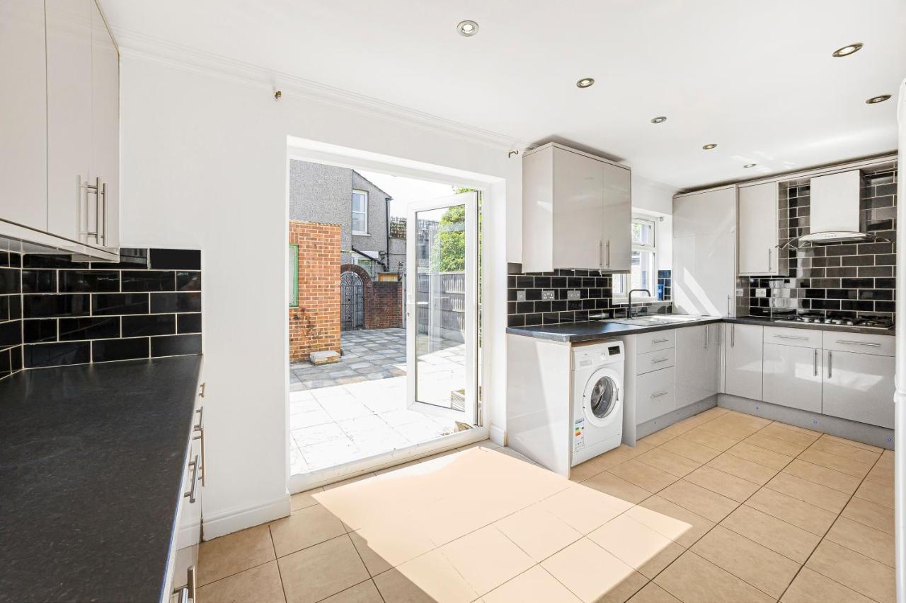 Gasthof Rose Terrace London