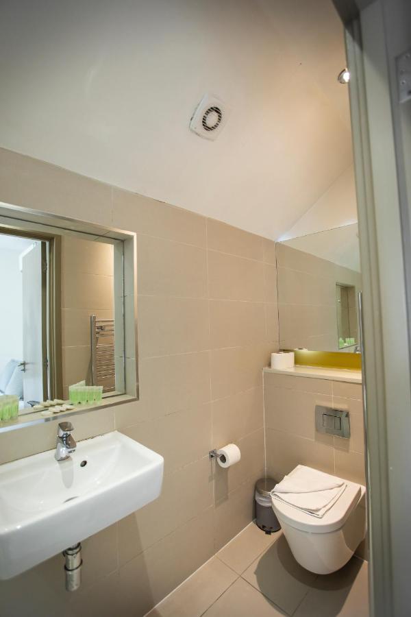 Aparthotel Arch 4*