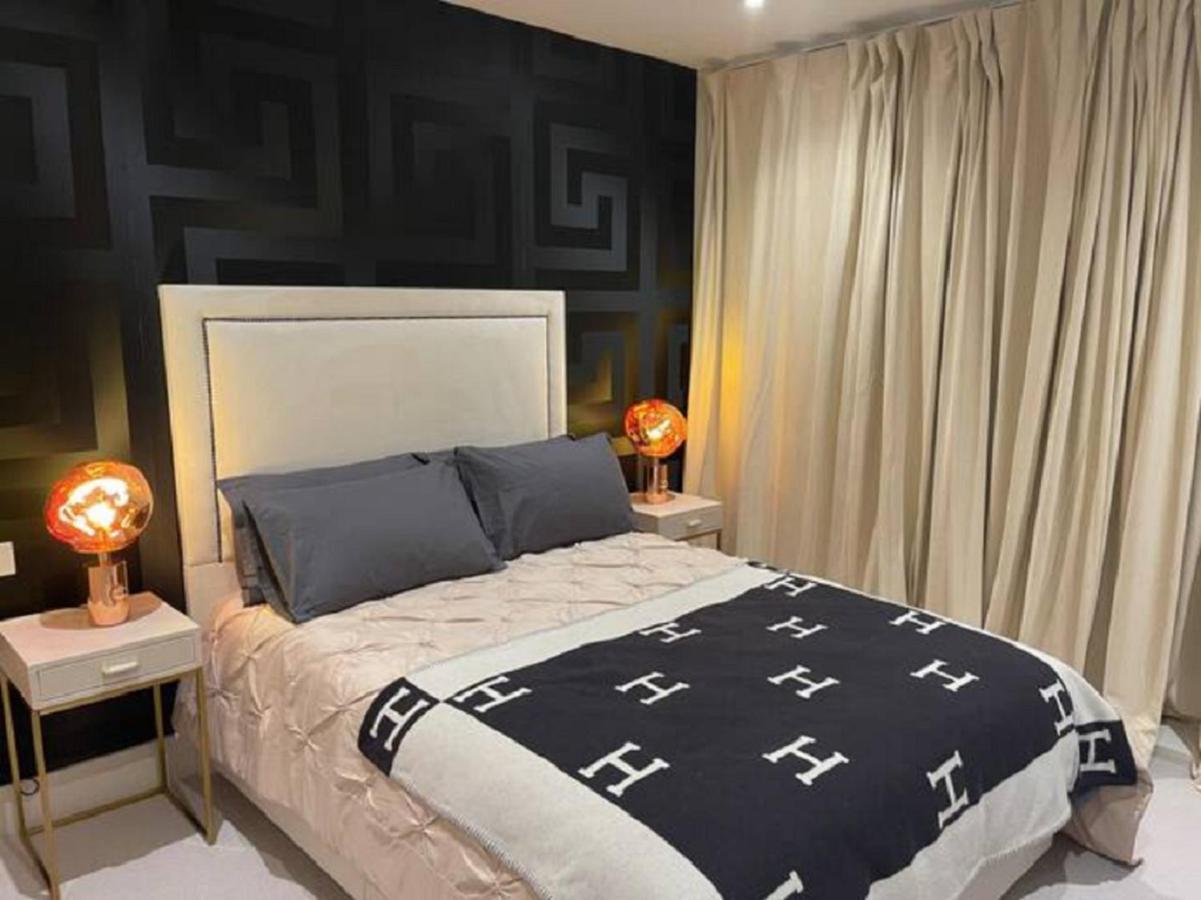 Apartment The Percy's Urban Living *